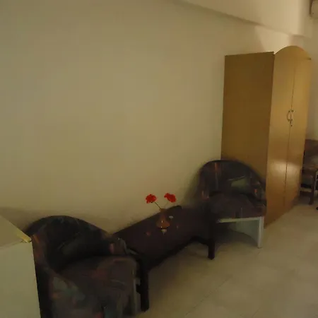 Hermes Apartment *