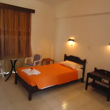 Hermes Apartment *
